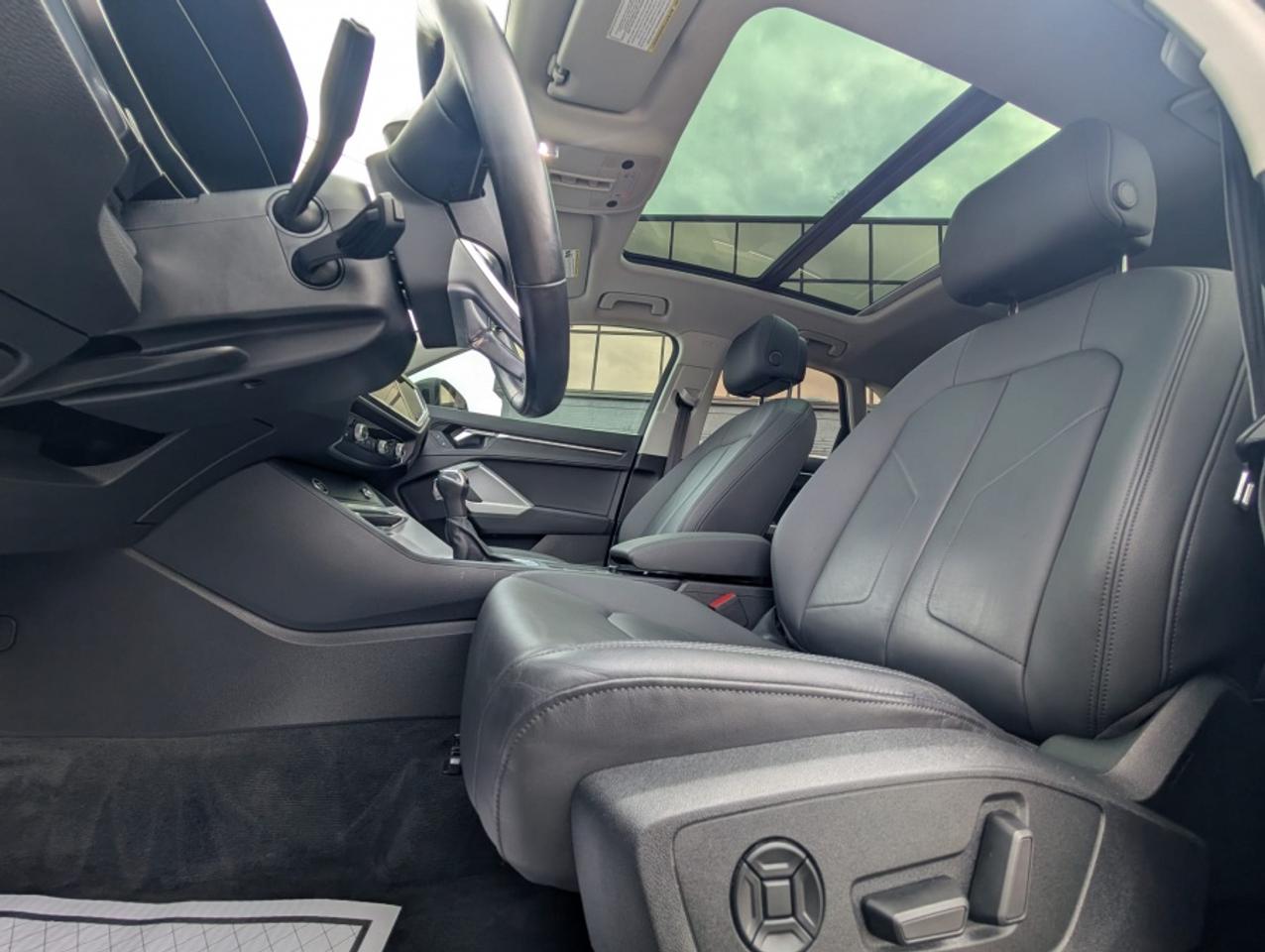 2021 Audi Q3 QUATTRO S LINE PREM PLUS 45 TFSI * SUNROOF * NAVI - Photo #12