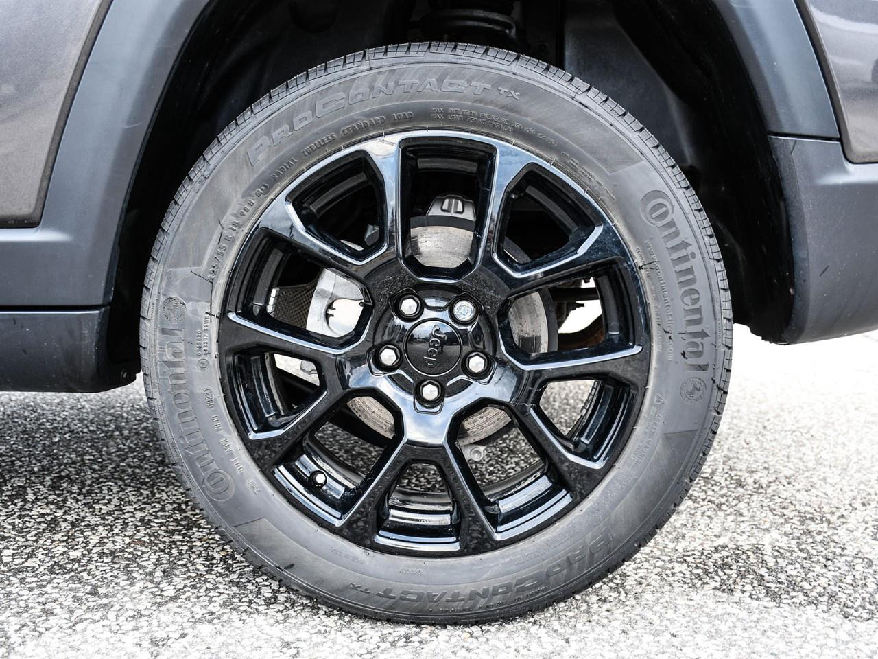 2022 Jeep Compass Altitude 4x4 Photo