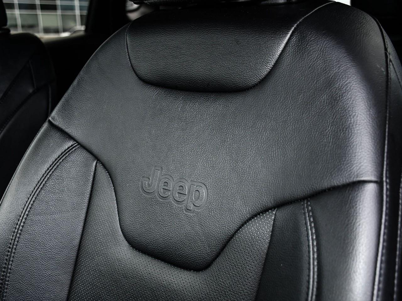 2022 Jeep Compass Altitude 4x4 Photo