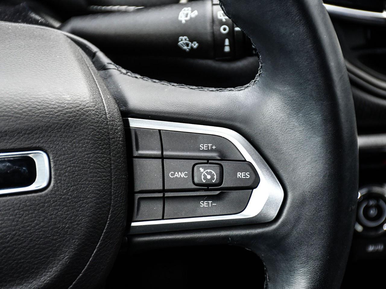 2022 Jeep Compass Altitude 4x4 Photo