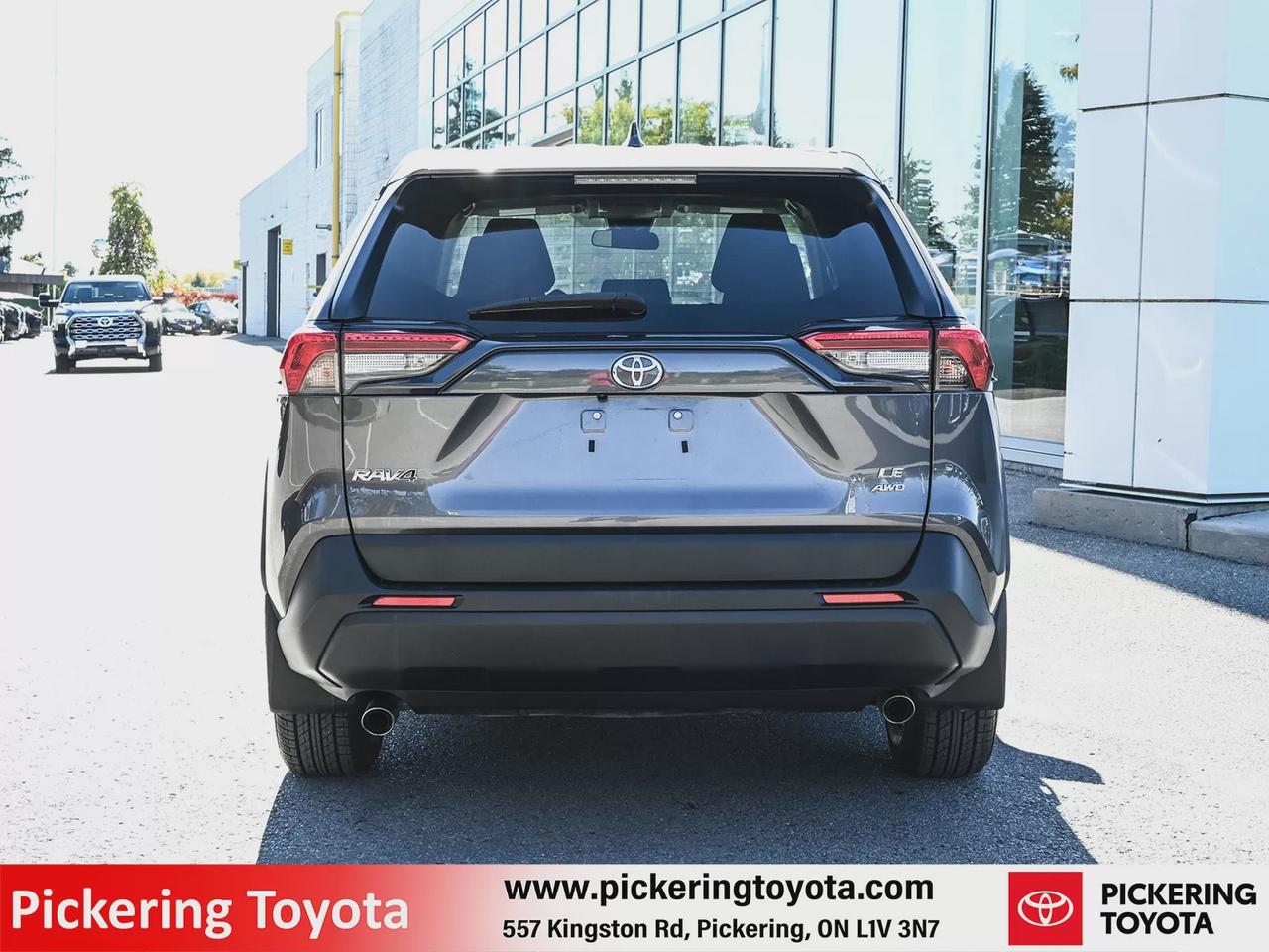 2022 Toyota RAV4 LE Photo
