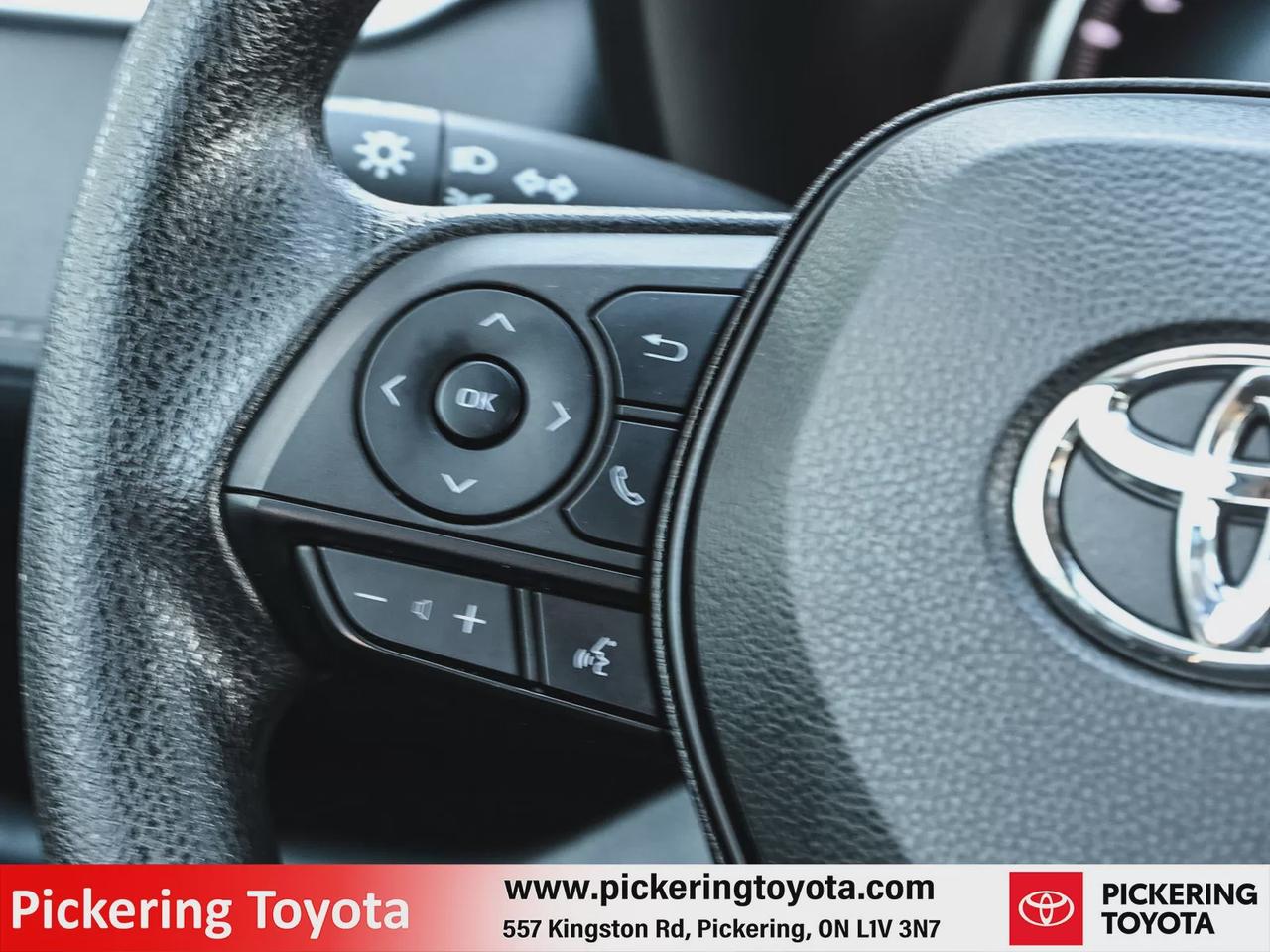 2022 Toyota RAV4 LE Photo