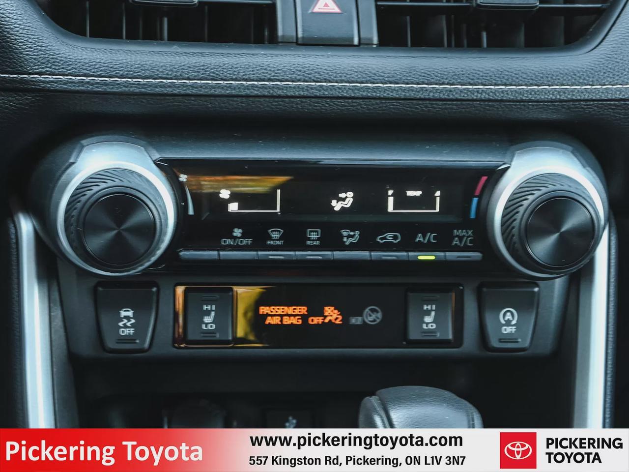 2022 Toyota RAV4 LE Photo