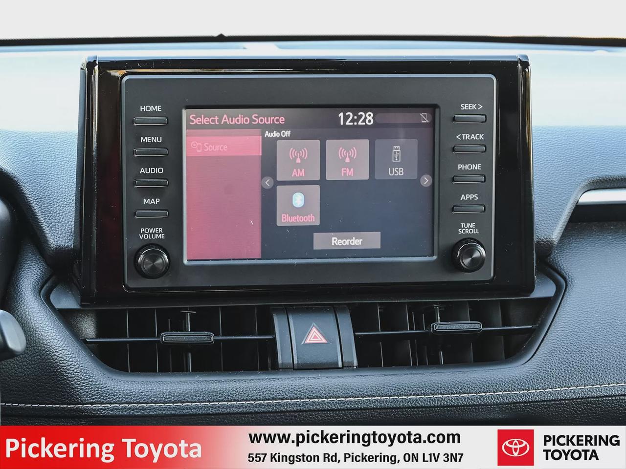 2022 Toyota RAV4 LE Photo