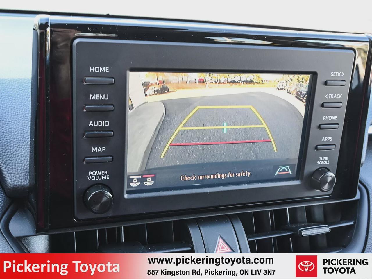 2022 Toyota RAV4 LE Photo