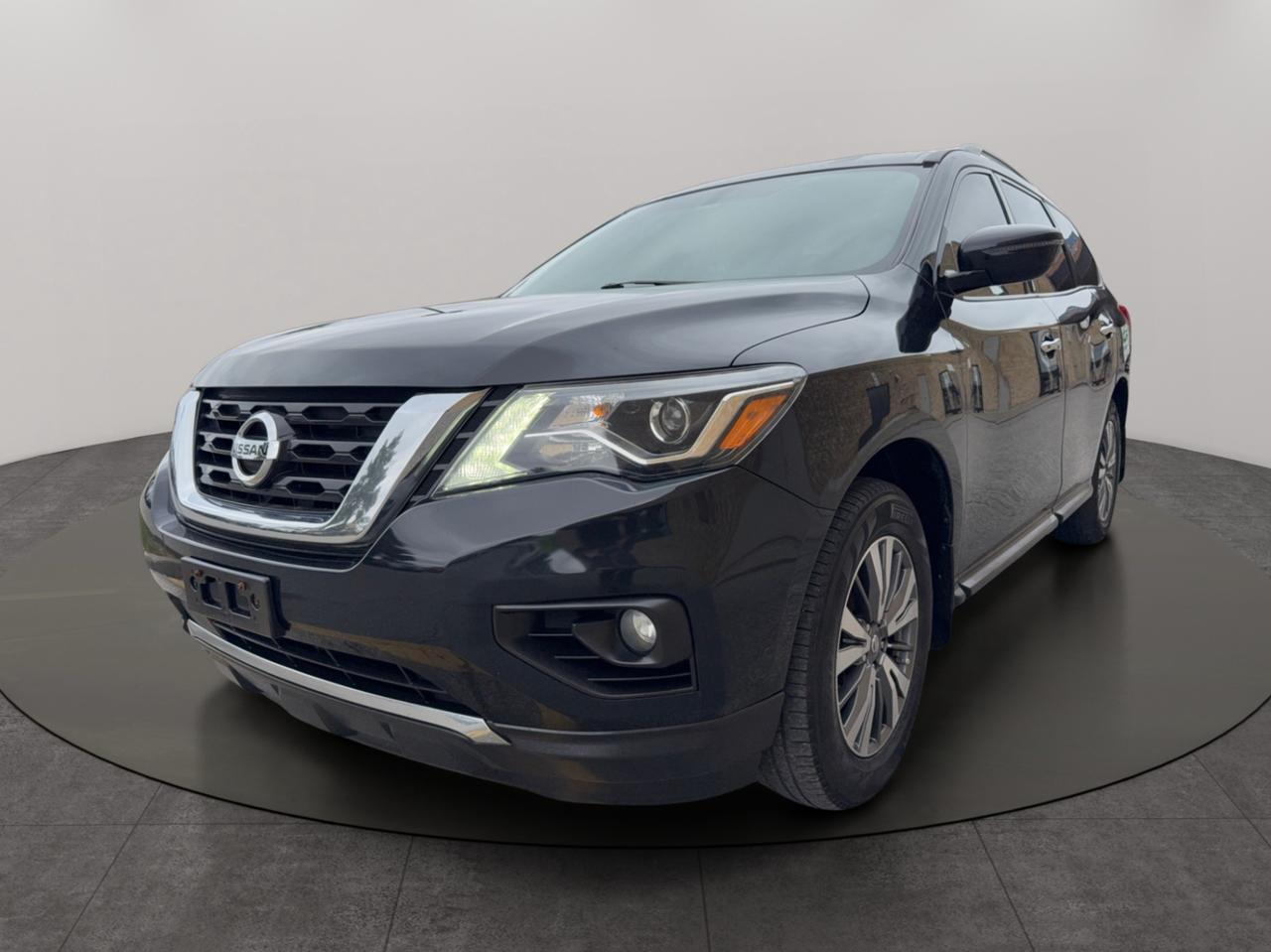 2017 Nissan Pathfinder 4WD 4dr SV Photo3