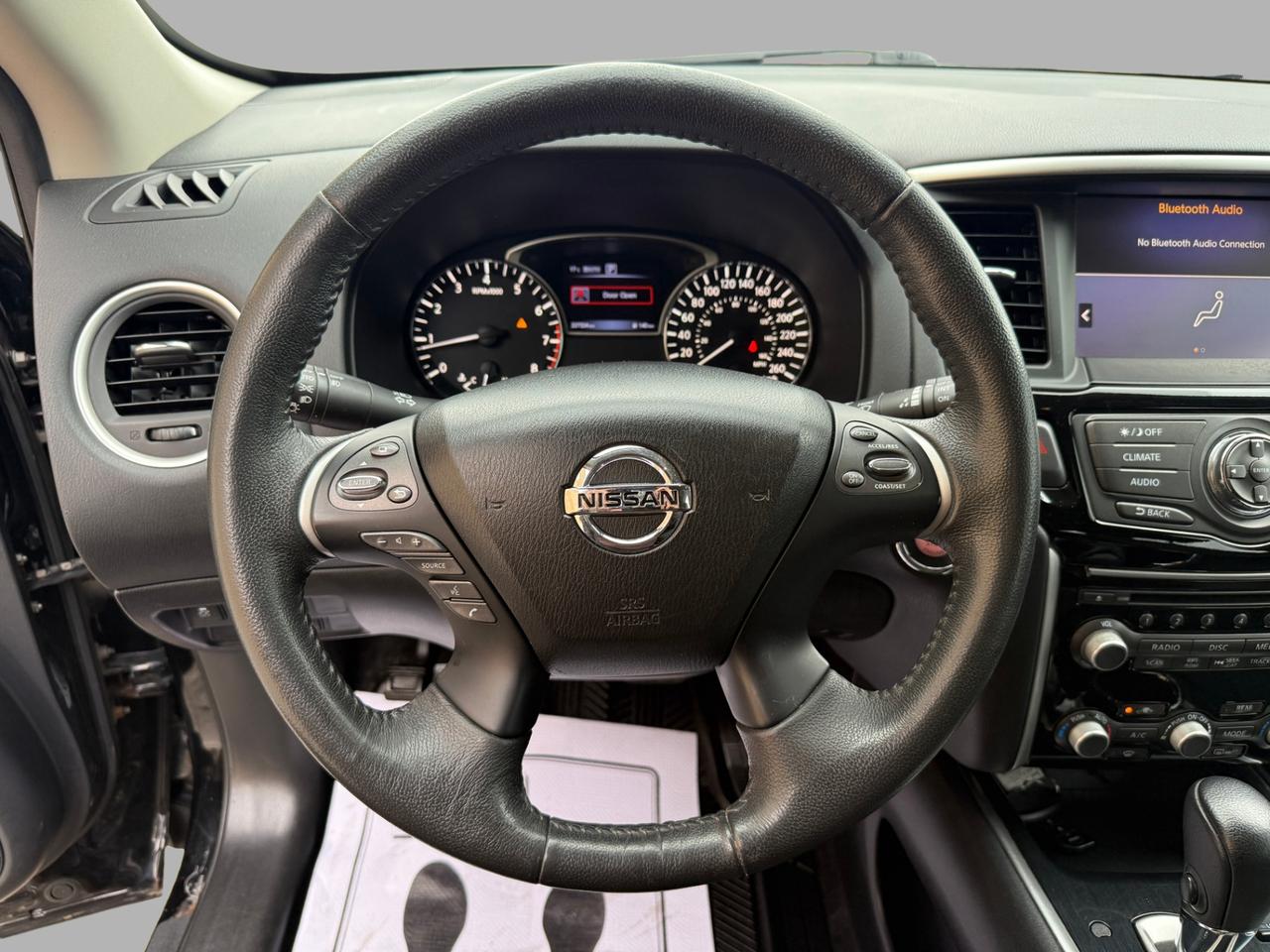 2017 Nissan Pathfinder 4WD 4dr SV Photo
