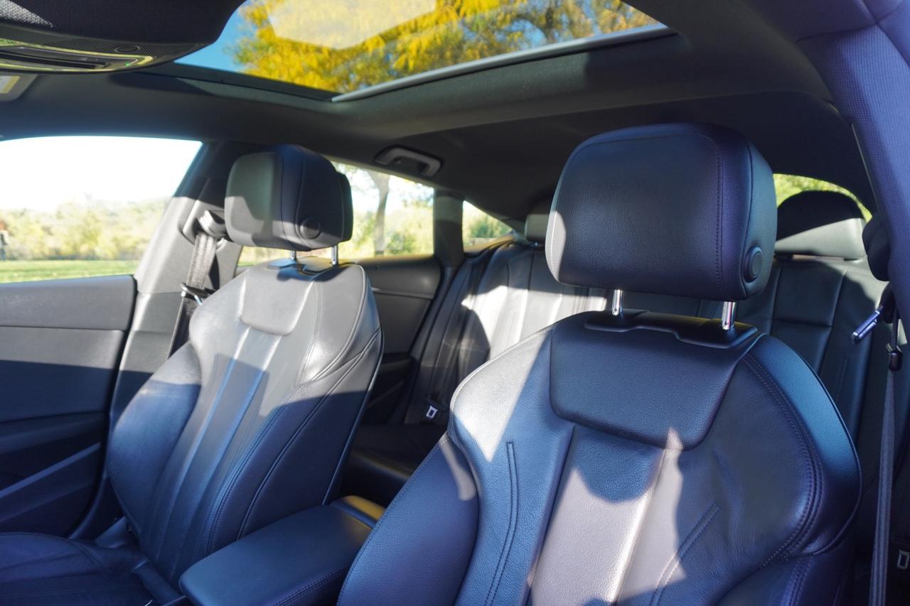 2018 Audi A5 Sportback S-LINE / PRESTIGE / SPORTBACK / AWD / STUNNIG SHAPE Photo