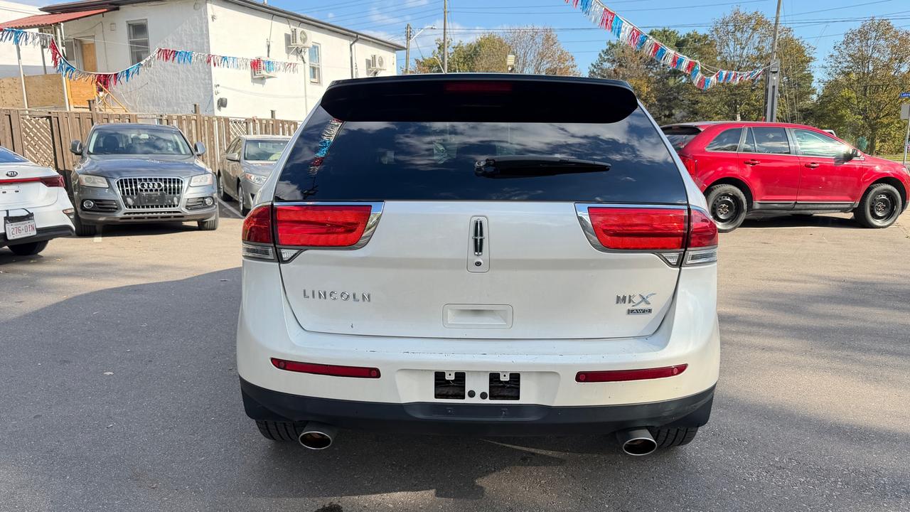 2013 Lincoln MKX AWD 4DR Photo