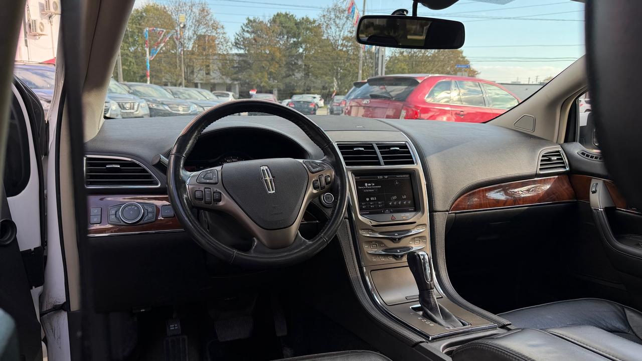 2013 Lincoln MKX AWD 4DR Photo