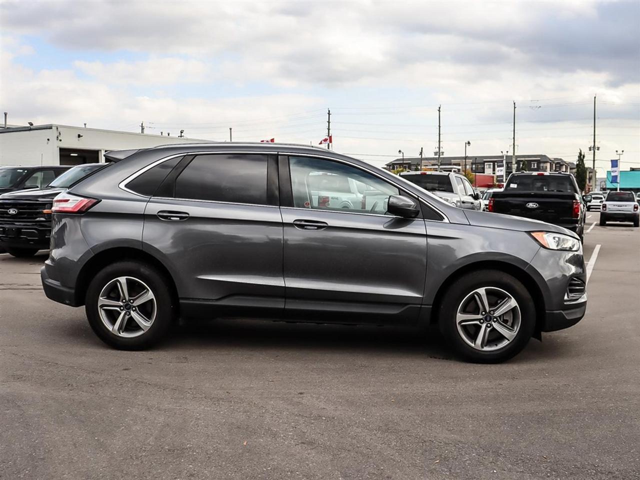 2022 Ford Edge SEL AWD Photo