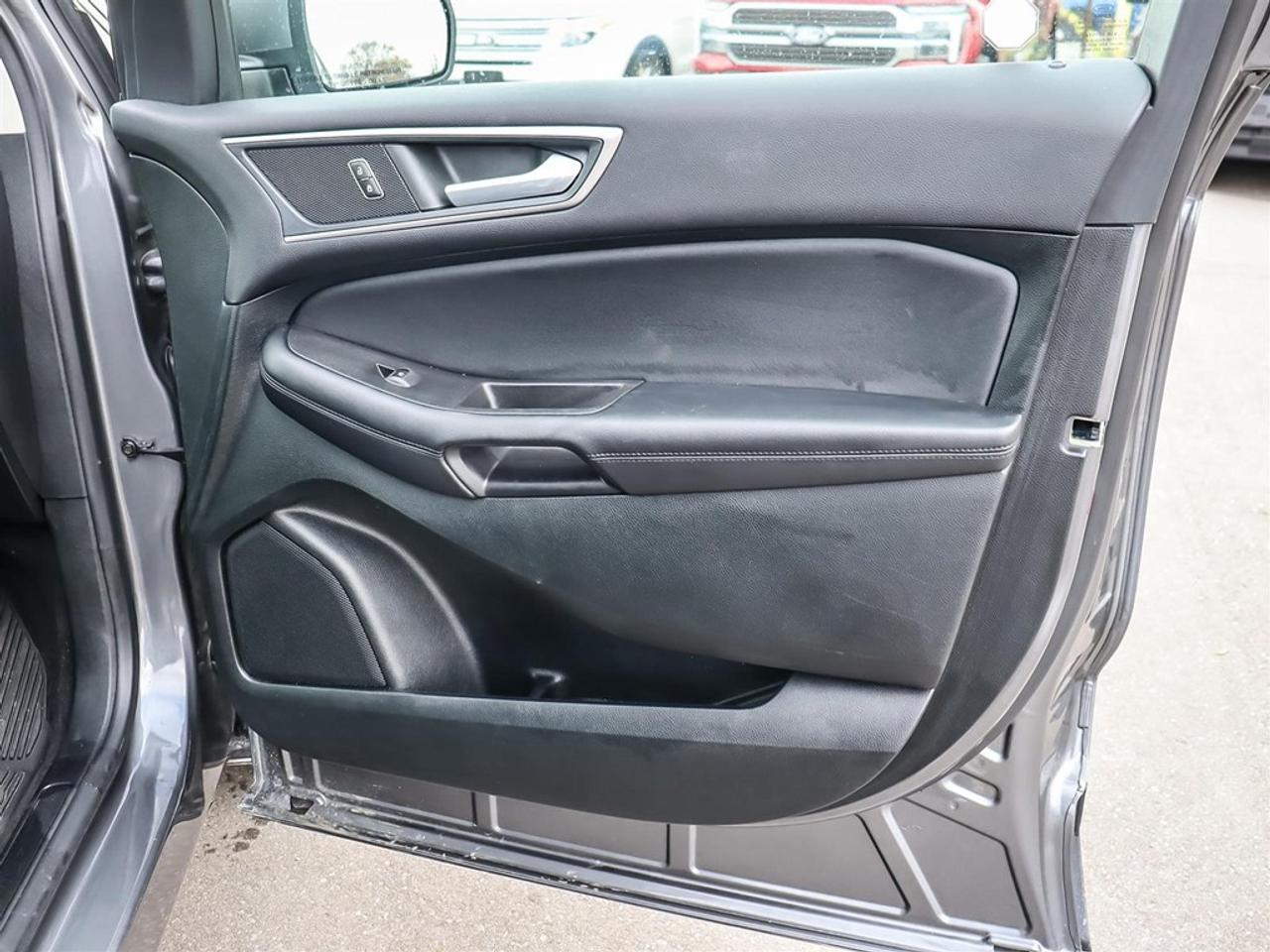 2022 Ford Edge SEL AWD Photo