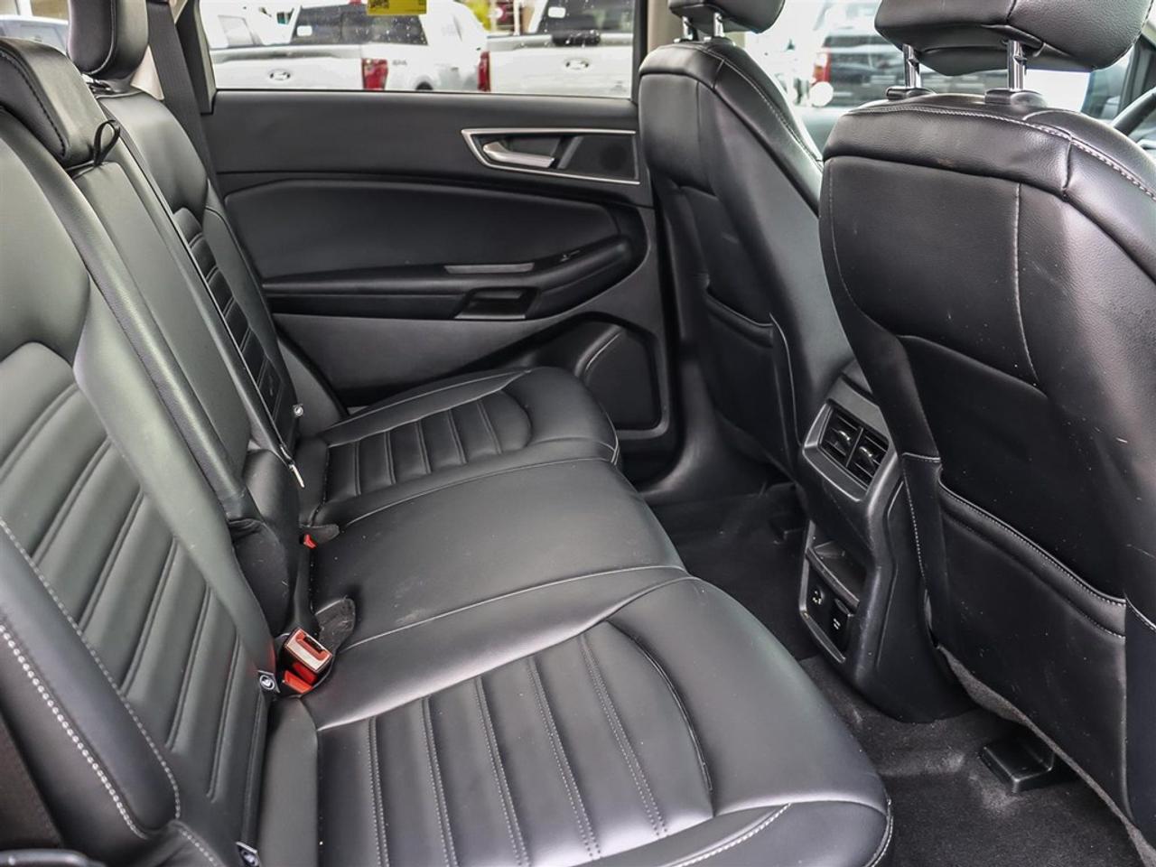 2022 Ford Edge SEL AWD Photo