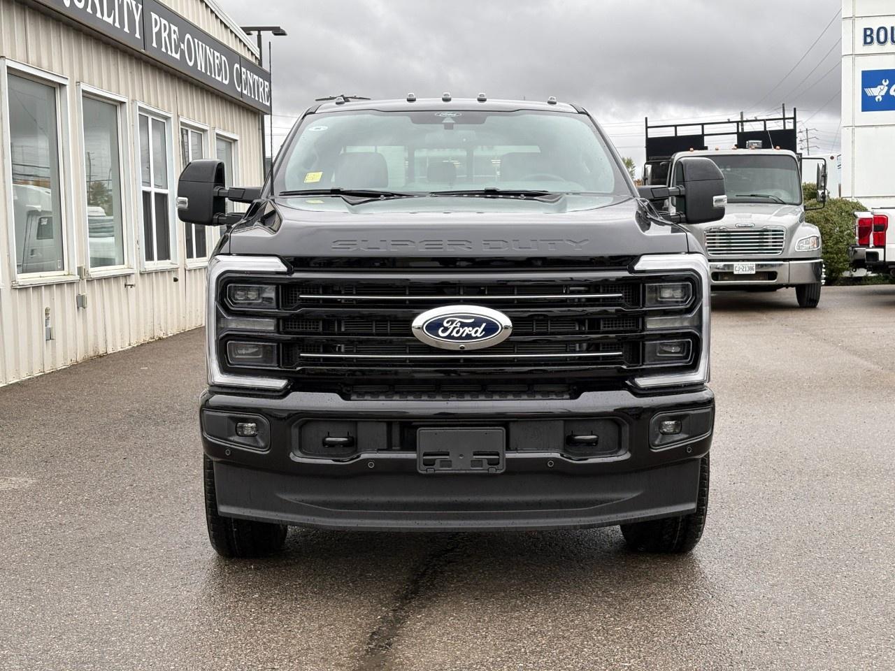 2027 Ford F-350 Super Duty SRW PLATINUM 4WD CREW CAB 6.75' BOX Photo