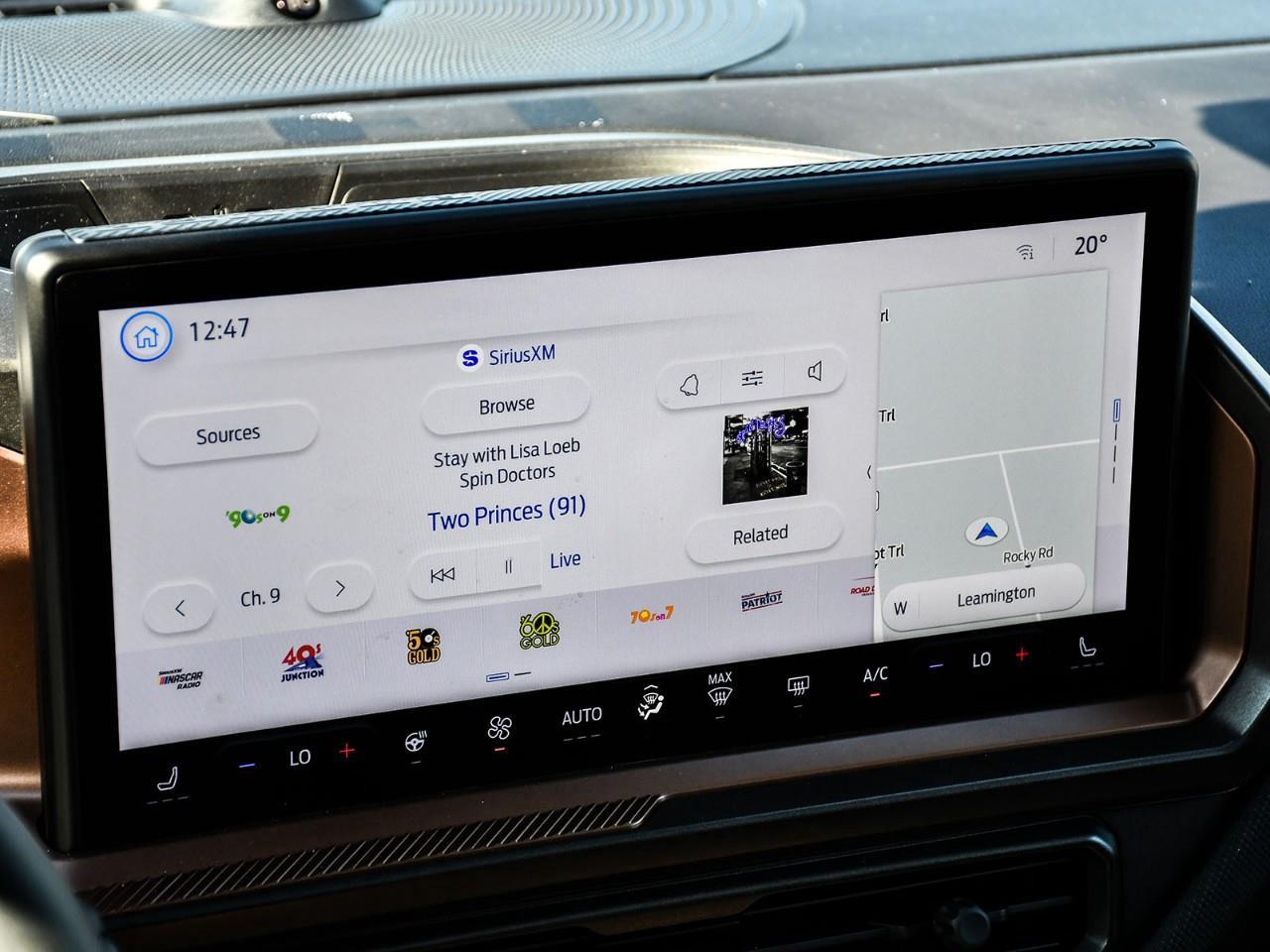 2026 Ford Bronco Sport Outer Banks NAV | SUNROOF | HTD SEATS | REMOTE START | ADAPTIVE CRUISE Photo