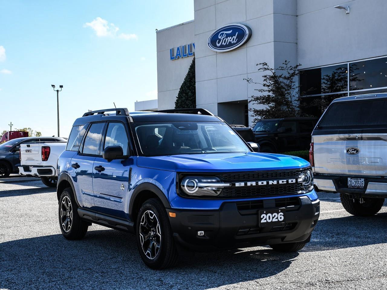 2026 Ford Bronco Sport Outer Banks NAV | SUNROOF | HTD SEATS | REMOTE START | ADAPTIVE CRUISE Photo