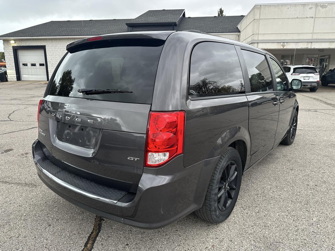 2019 Dodge Grand Caravan R/T Photo