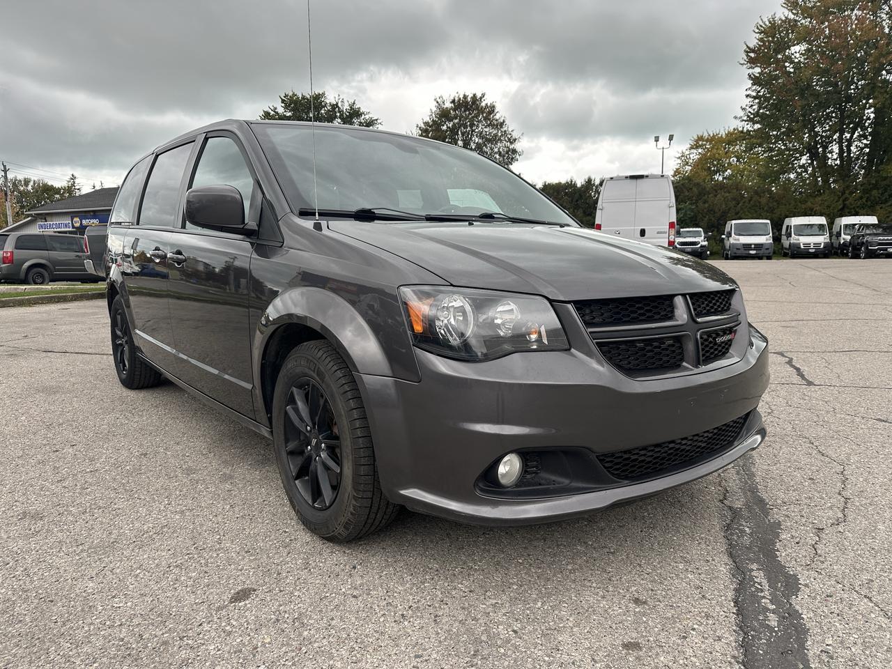 2019 Dodge Grand Caravan R/T Photo0