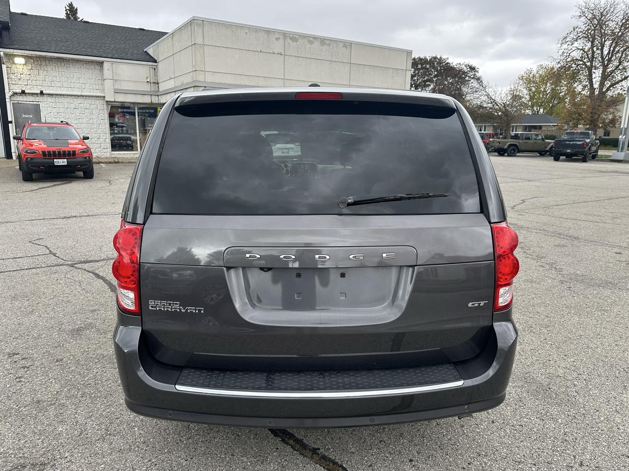 2019 Dodge Grand Caravan R/T Photo