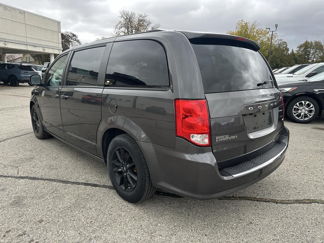 2019 Dodge Grand Caravan R/T Photo