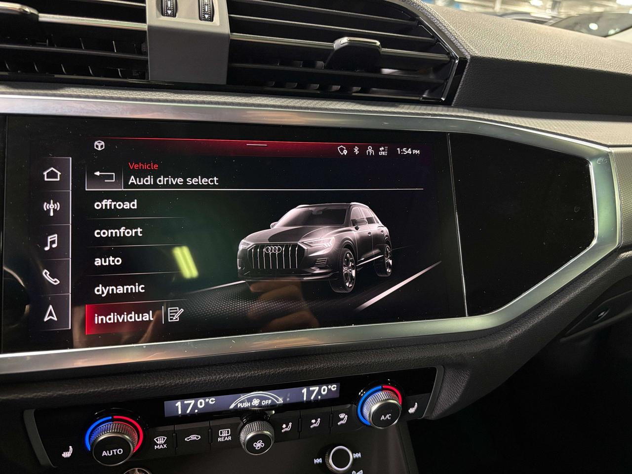 2023 Audi Q3 Progressiv|QUATTRO|CLUSTERNAV|AMBIENT|LEATHER|PANO Photo
