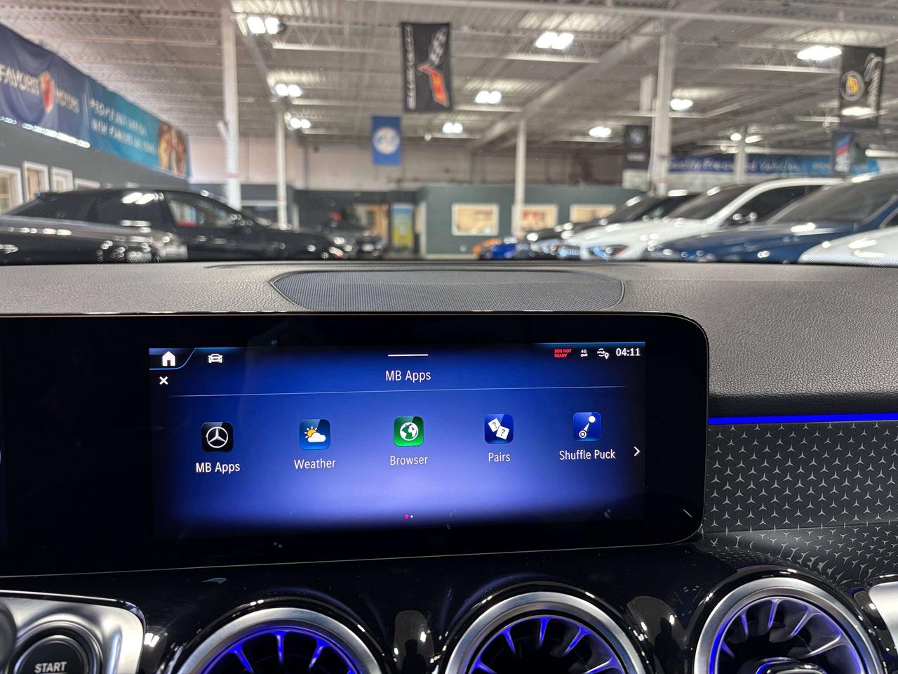 2024 Mercedes-Benz EQB EQB300|4MATIC|CREAMLEATHER|CLUSTERNAV|DUALROOF|+++ Photo