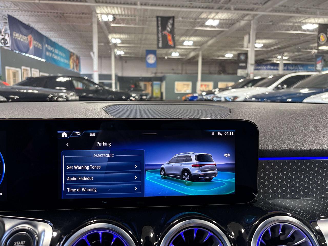 2024 Mercedes-Benz EQB EQB300|4MATIC|CREAMLEATHER|CLUSTERNAV|DUALROOF|+++ Photo