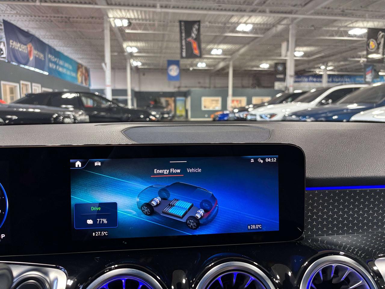 2024 Mercedes-Benz EQB EQB300|4MATIC|CREAMLEATHER|CLUSTERNAV|DUALROOF|+++ Photo