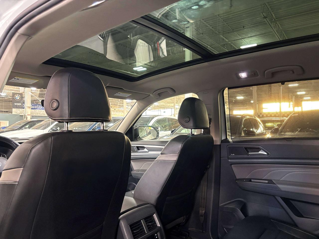 2023 Volkswagen Atlas R-Line|4MOTION|NAV|FENDERAUDIO|7PASS|LEATHER|PANO| Photo