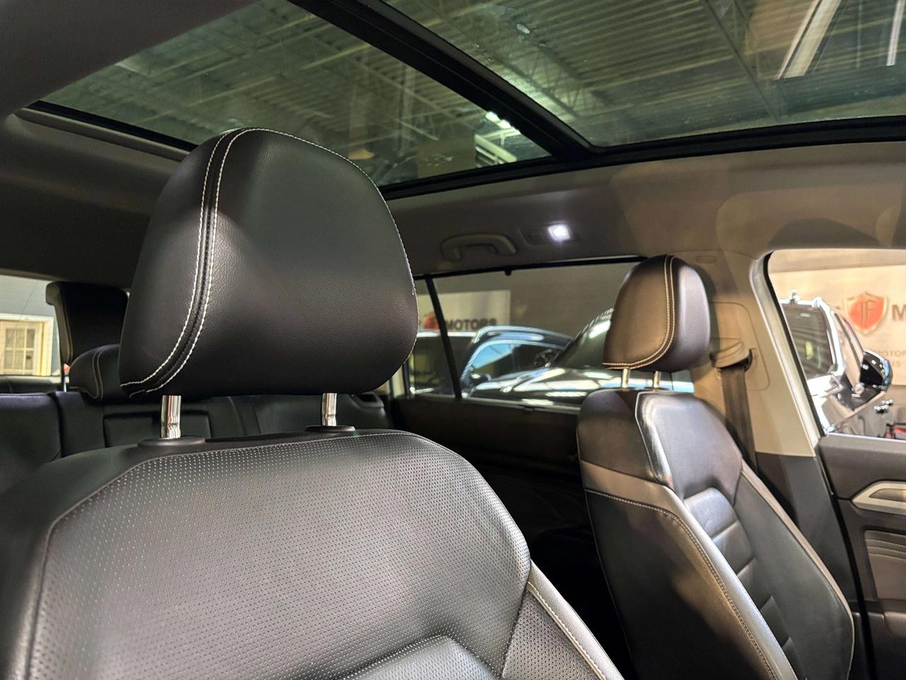 2023 Volkswagen Atlas R-Line|4MOTION|NAV|FENDERAUDIO|7PASS|LEATHER|PANO| Photo
