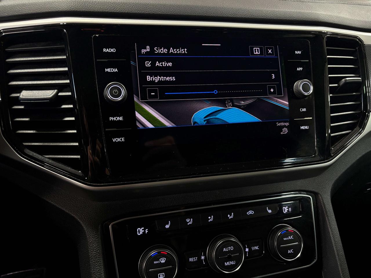 2023 Volkswagen Atlas R-Line|4MOTION|NAV|FENDERAUDIO|7PASS|LEATHER|PANO| Photo