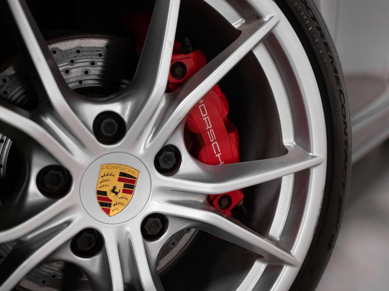 2017 Porsche 718 Cayman S | MANUAL Photo