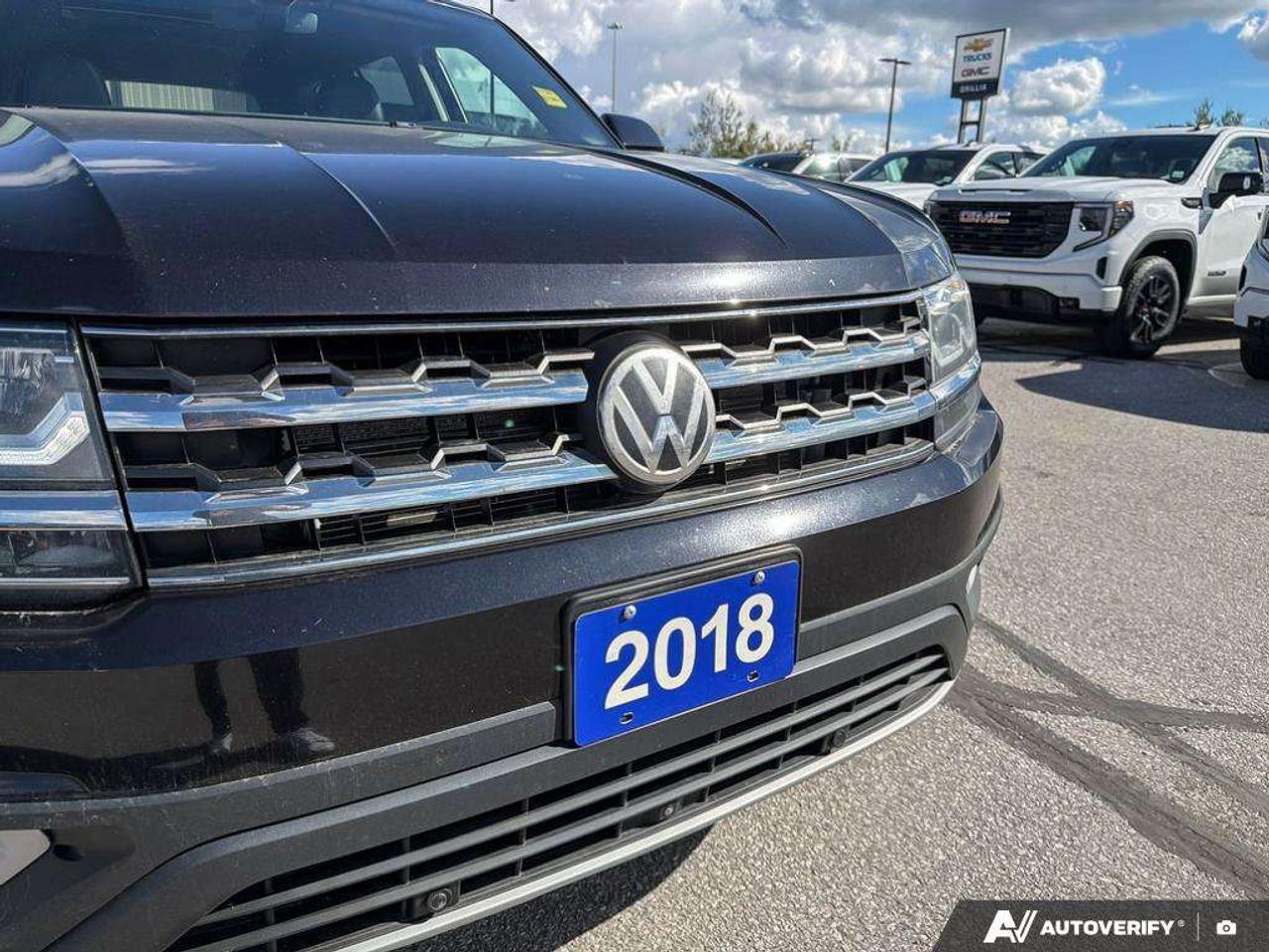 2018 Volkswagen Atlas Execline | Sunroof | Heated Seats Photo