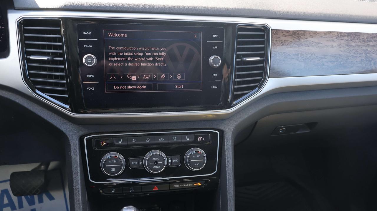 2018 Volkswagen Atlas Execline | Sunroof | Heated Seats Photo