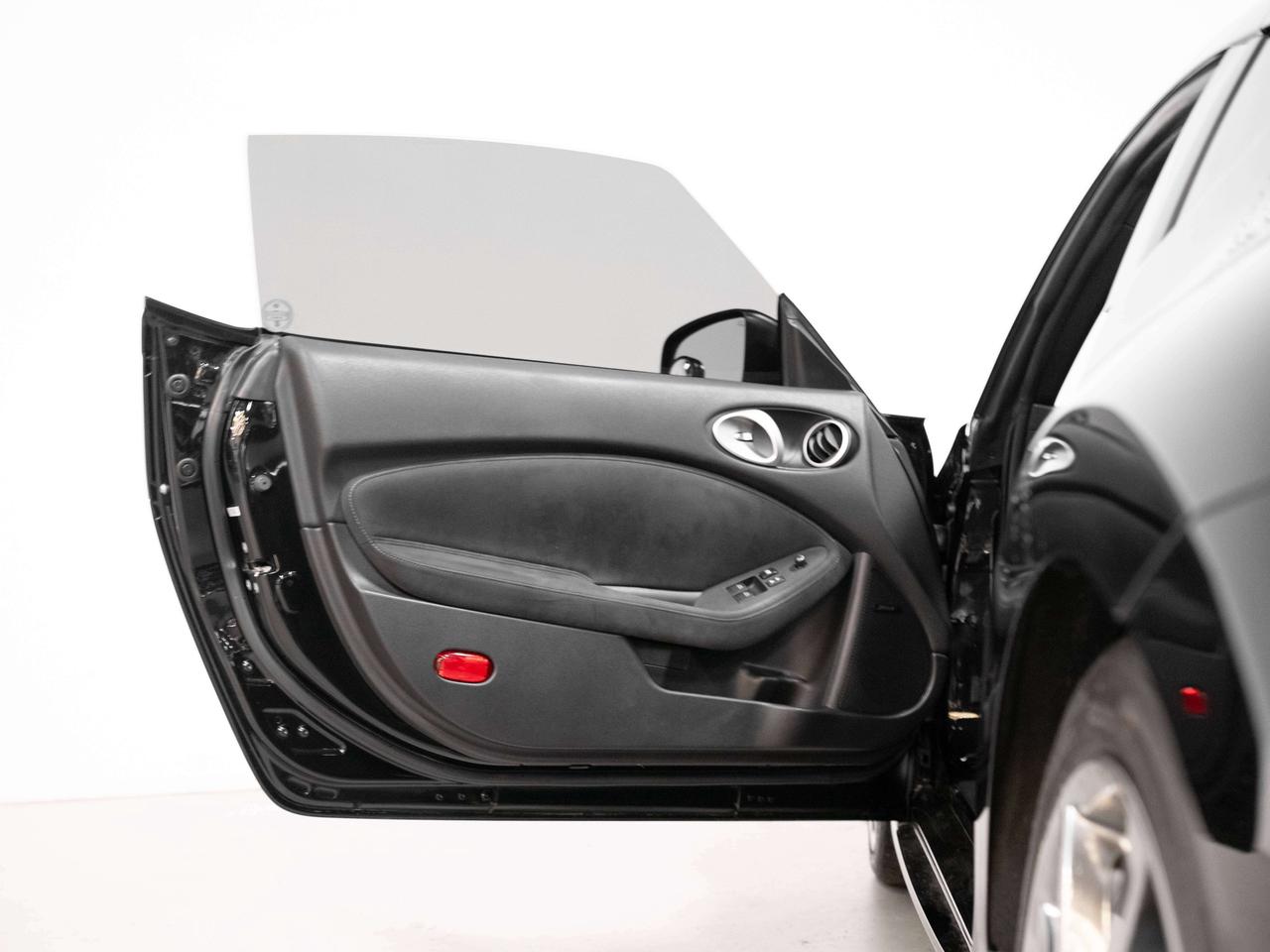 2016 Nissan 370Z BOSE | NAV Photo