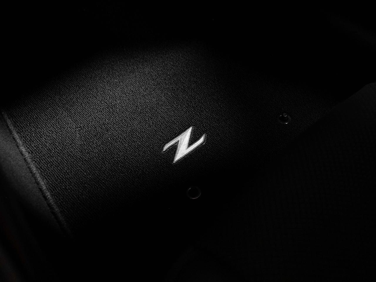 2016 Nissan 370Z BOSE | NAV Photo