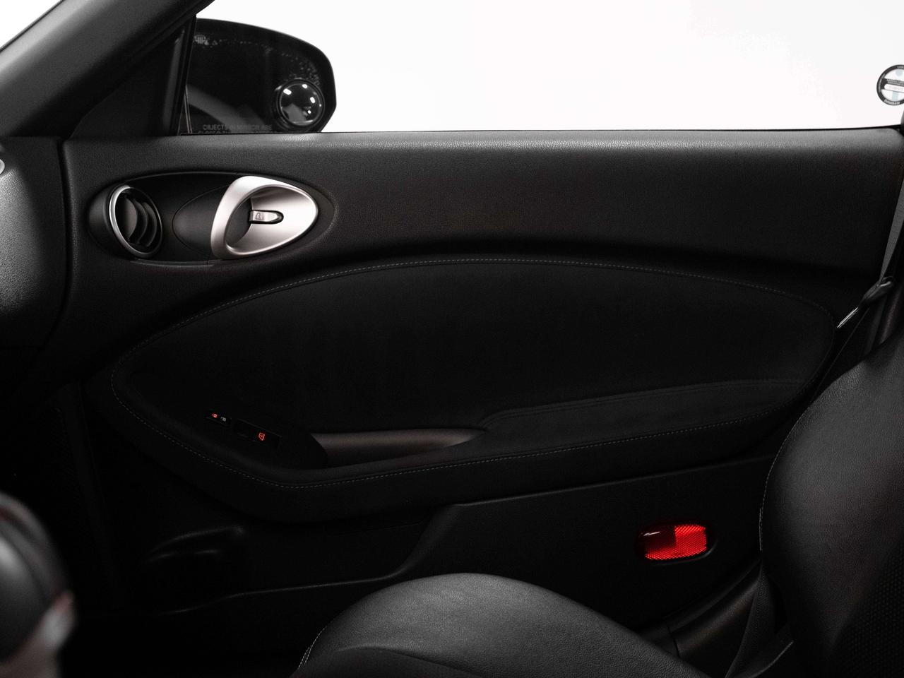 2016 Nissan 370Z BOSE | NAV Photo