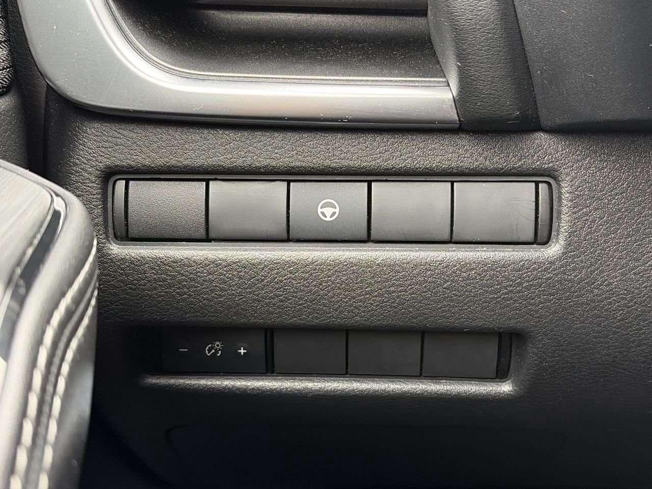 2021 Nissan Rogue SV FWD CVT (2) ONE OWNER | CLEAN CARFAX | DILAWRI CERTIFIED Photo
