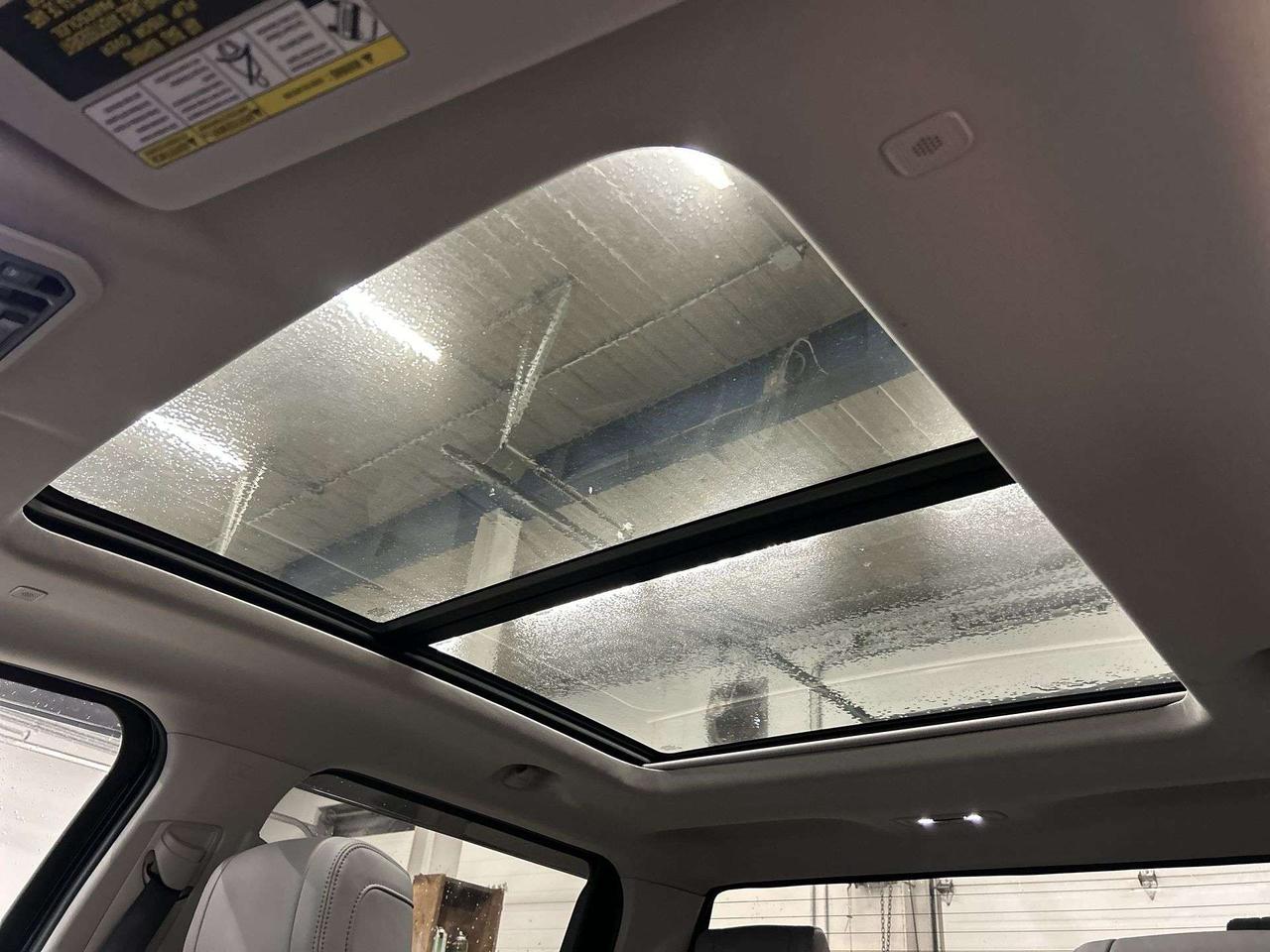 2023 Toyota Tundra LIMITED TRD OFF ROAD 4X4 |CREW |LEATHER |PANO ROOF Photo2