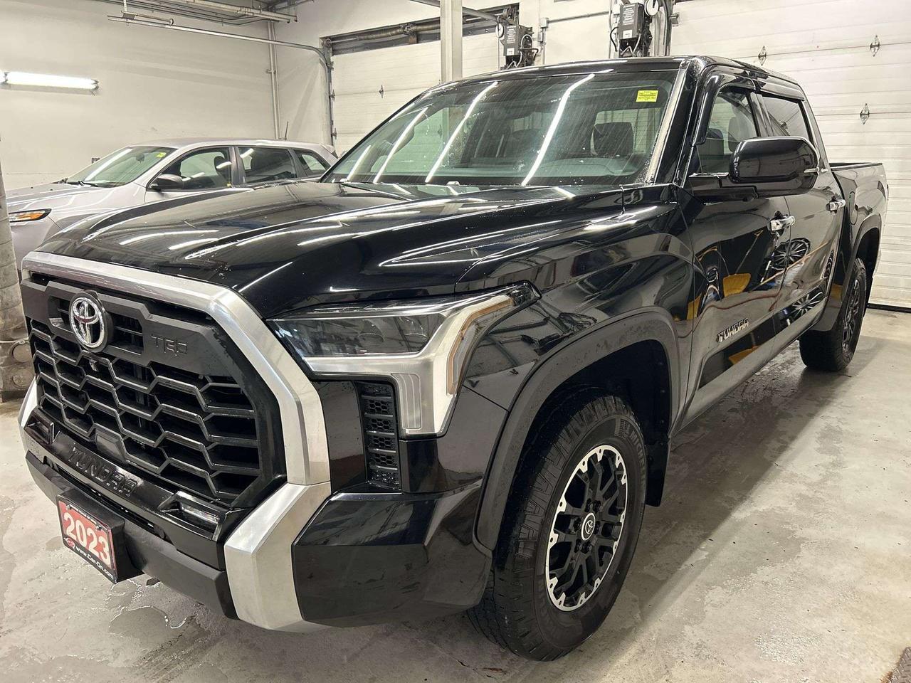 2023 Toyota Tundra LIMITED TRD OFF ROAD 4X4 |CREW |LEATHER |PANO ROOF Photo