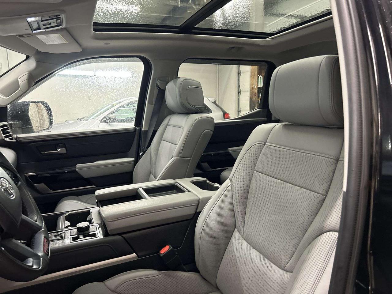 2023 Toyota Tundra LIMITED TRD OFF ROAD 4X4 |CREW |LEATHER |PANO ROOF Photo5