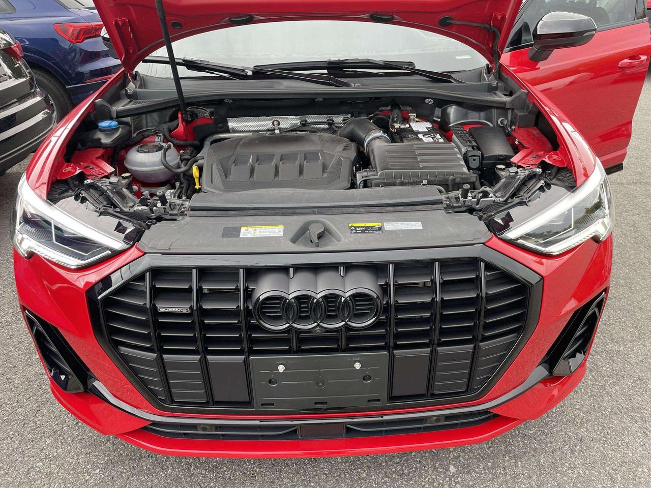 2025 Audi Q3 45 Technik Photo