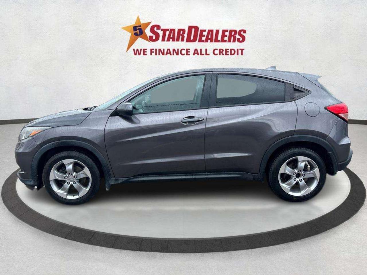 2016 Honda HR-V LX/AWD/WINTER-READY/ALLOYS/WE FINANCE ALL CREDIT! Photo