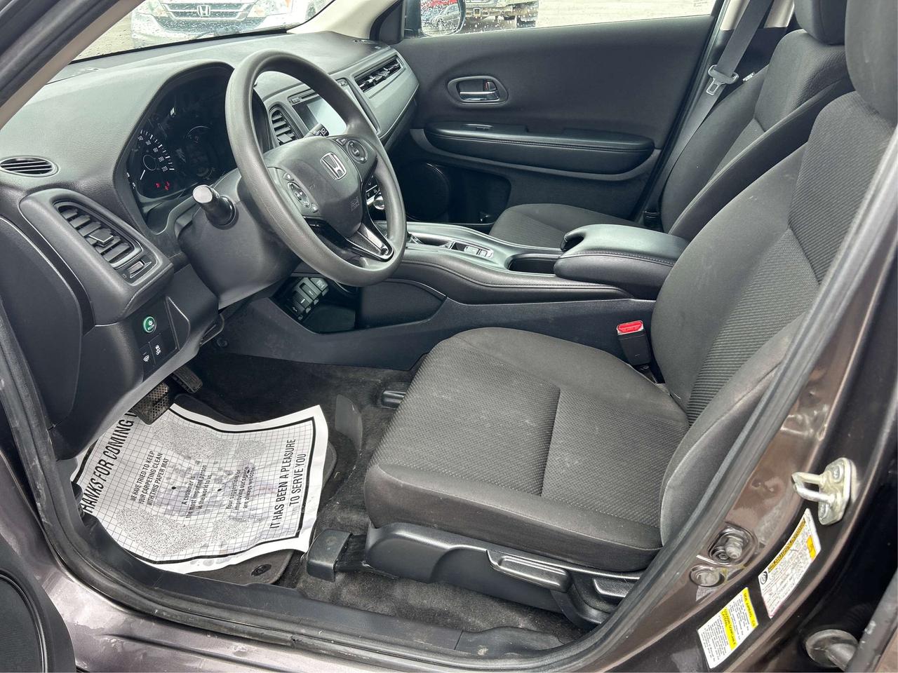 2016 Honda HR-V LX/AWD/WINTER-READY/ALLOYS/WE FINANCE ALL CREDIT! Photo