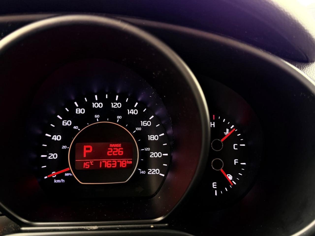 2015 Kia Soul + 4dr Wagon (2.0L 4cyl 6A) Photo