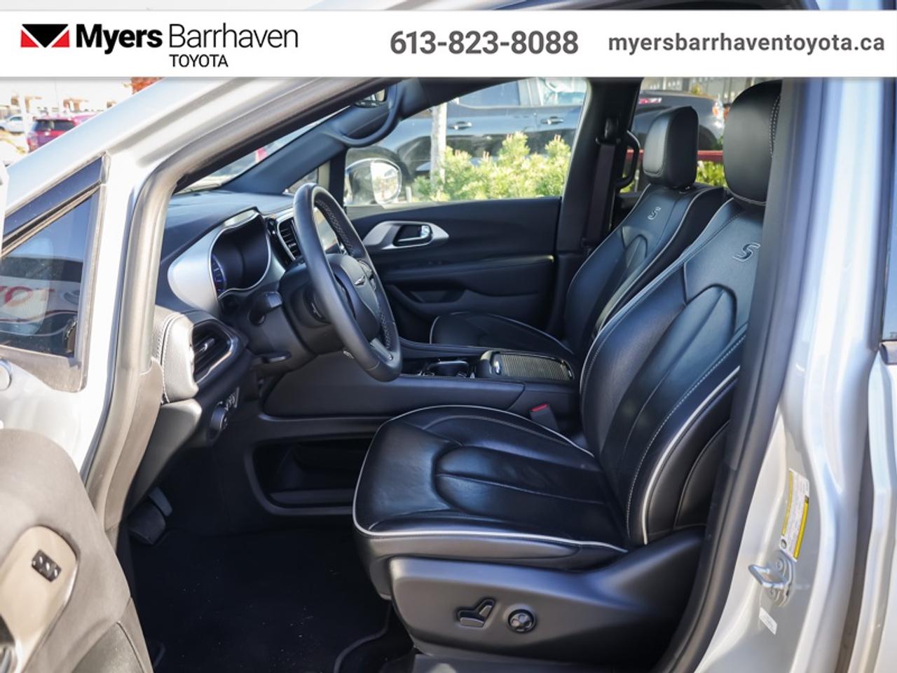 2024 Chrysler Pacifica Hybrid Select  - Hybrid - $330 B/W Photo