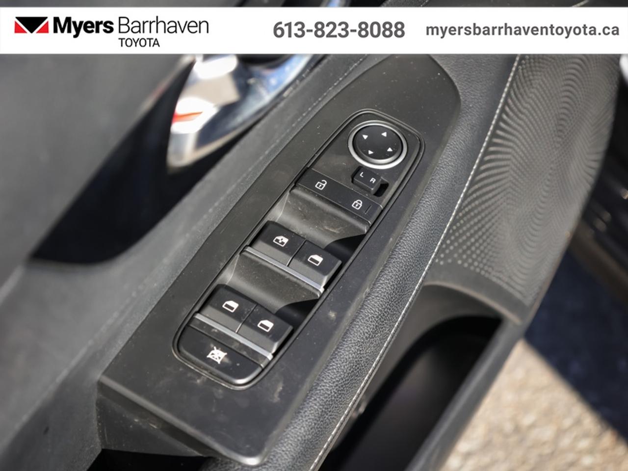 2023 Kia Forte5 EX  - Android Auto -  Apple CarPlay - $151 B/W Photo