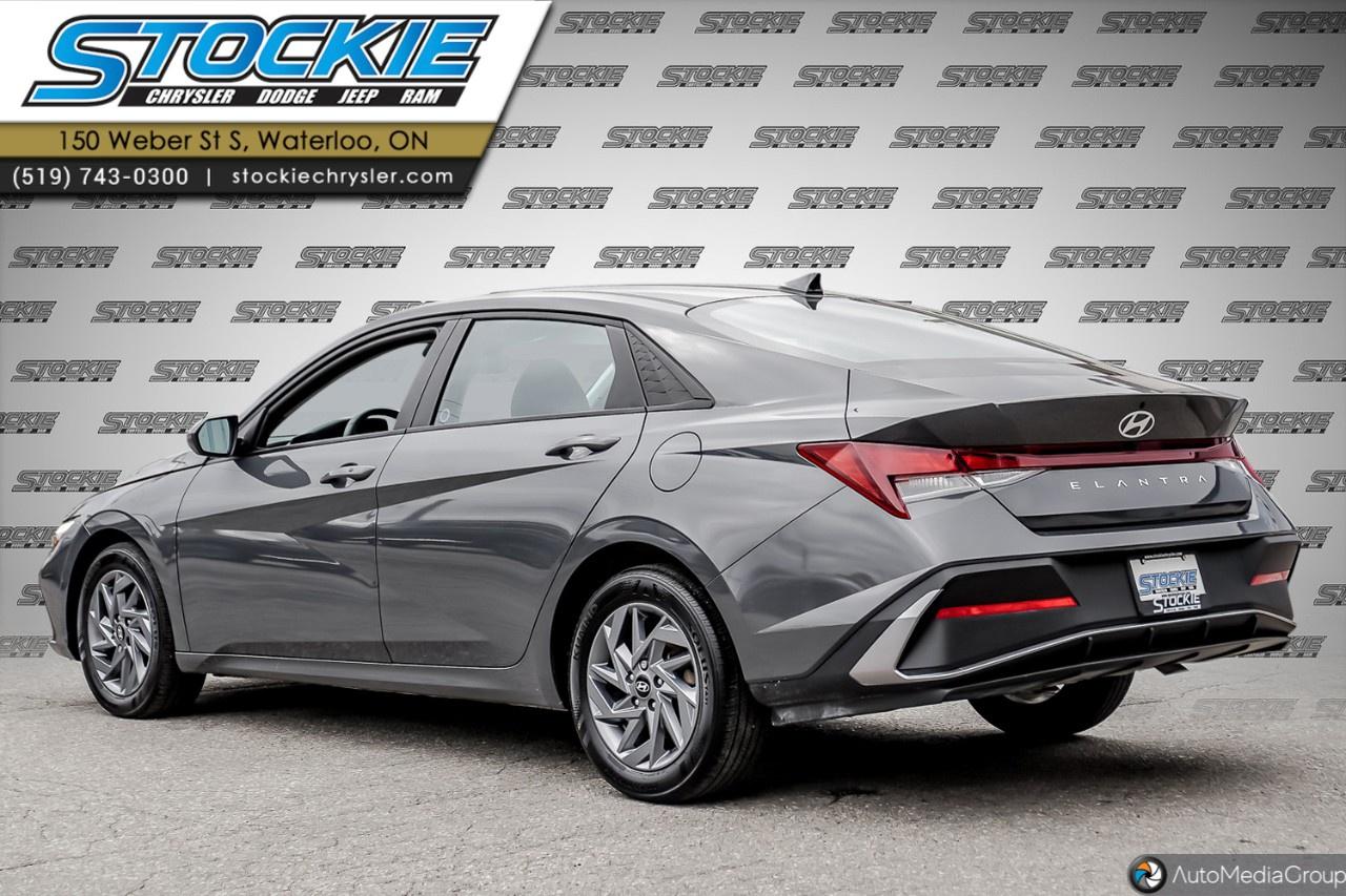 2025 Hyundai Elantra Preferred IVT Photo