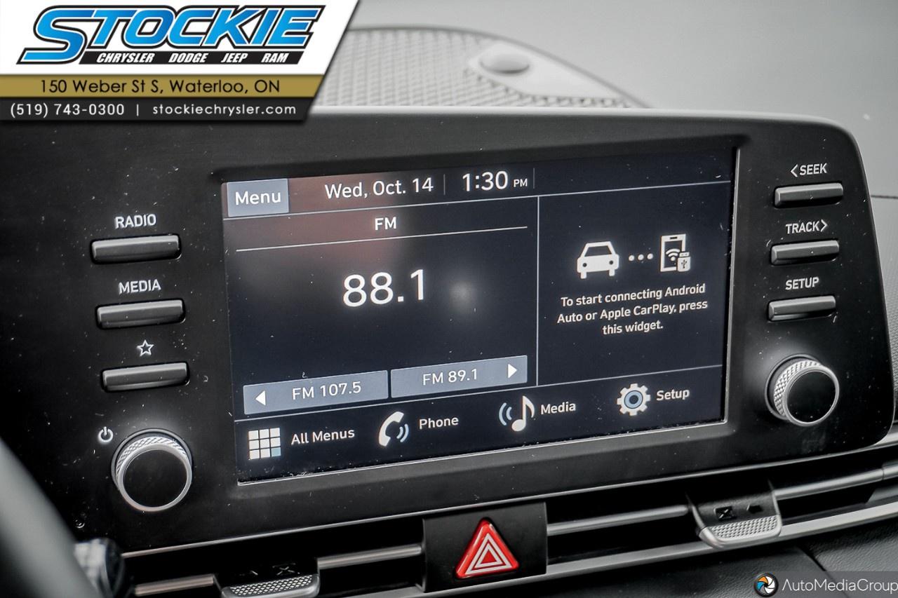 2025 Hyundai Elantra Preferred IVT Photo
