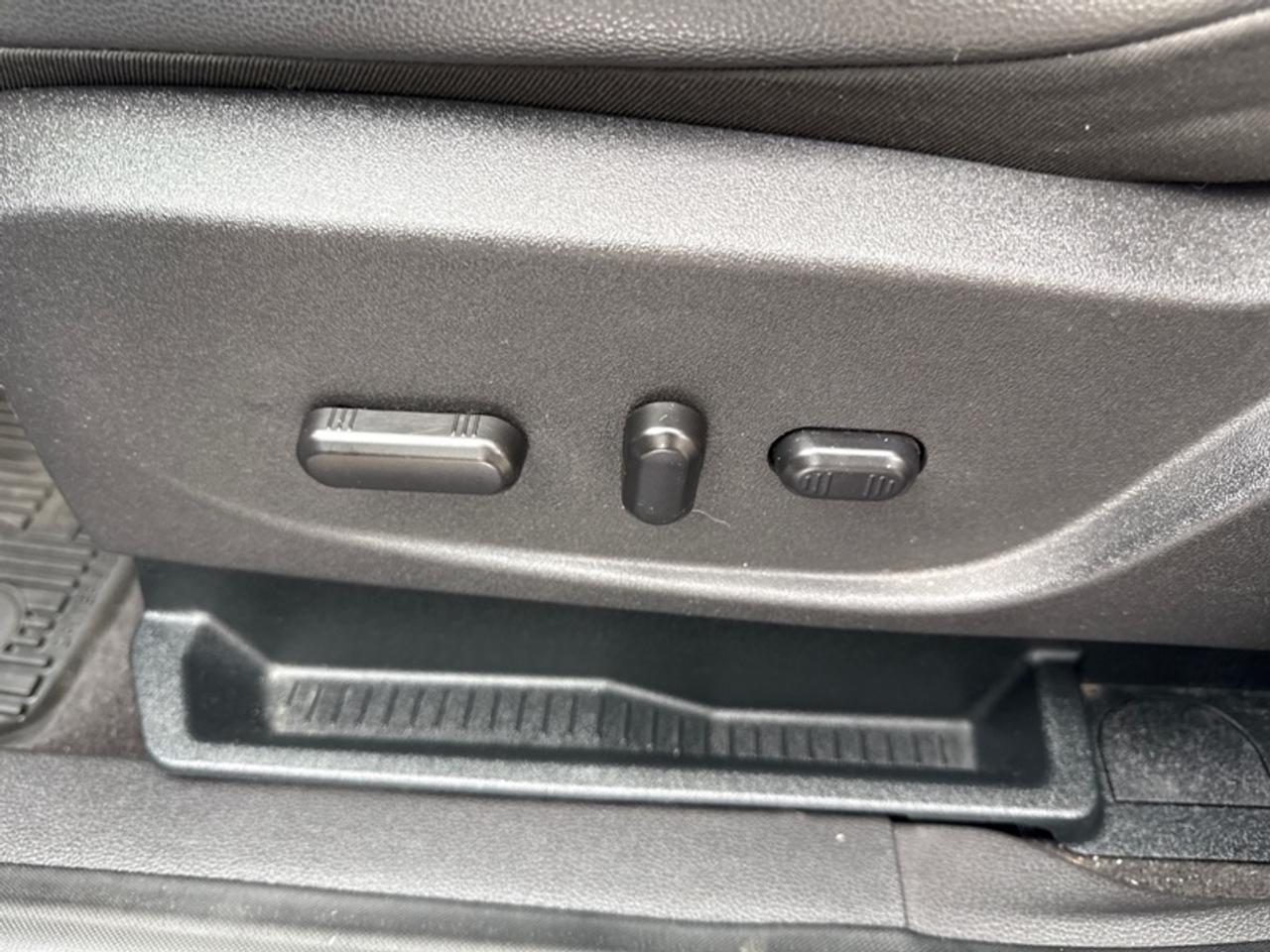 2018 Ford Escape SE  - Bluetooth -  Heated Seats - $151 B/W Photo